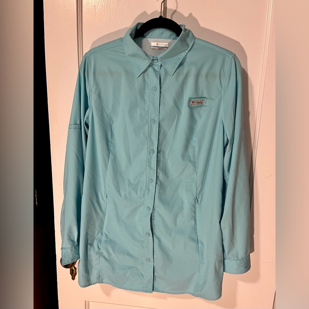 Columbia Aqua Long Sleeve Shirt or Windbreaker